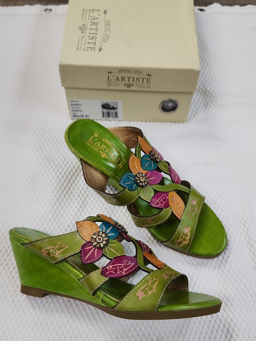 L'Artiste by Spring Step Green Floral Wedge Sandals